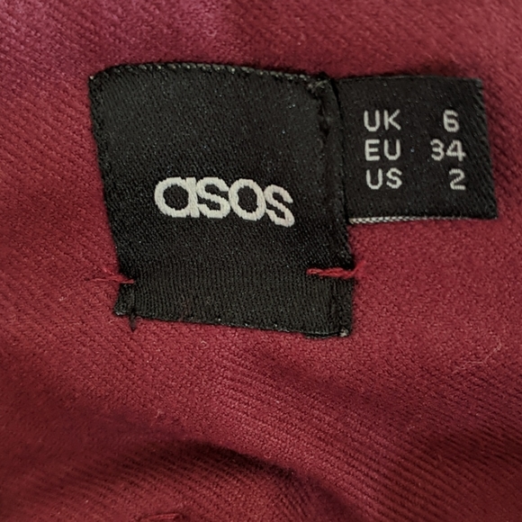 Pleated paper bag waist skirt - Picture 3 of 3